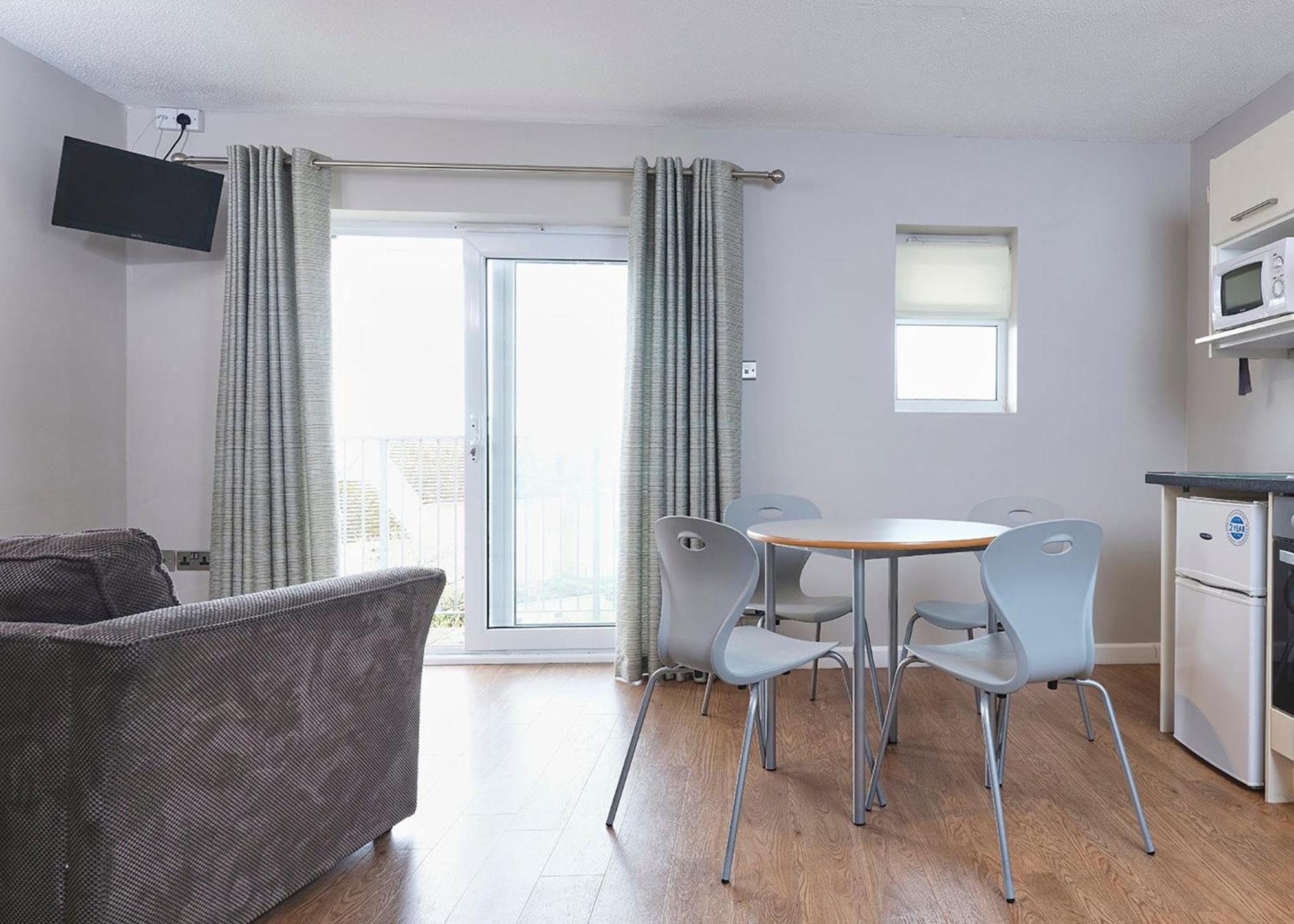 Golden Coast Holiday Park Hotel Woolacombe Room photo